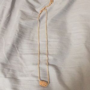 Kendra Scott necklace